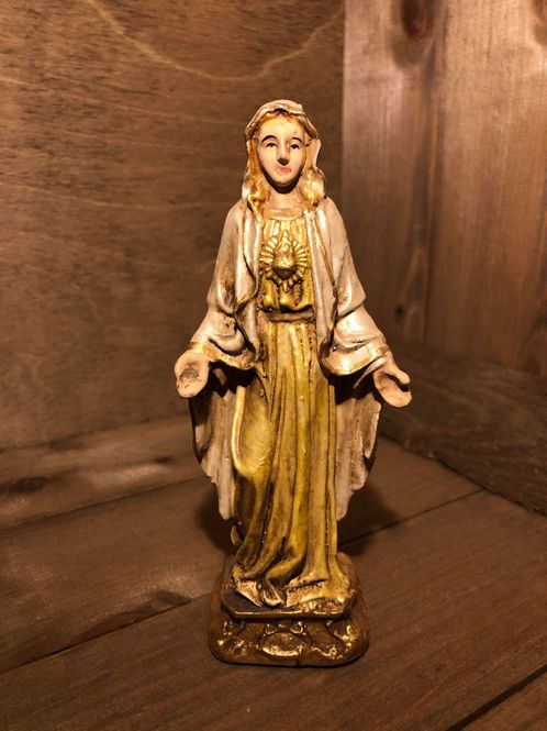 Hovedbilde Madonna Mellom