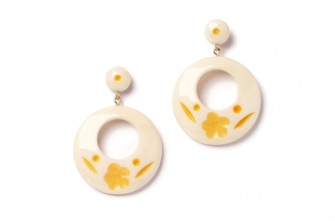 Main Image Øredobber - Splendette - Primrose Cream Drop Hoop