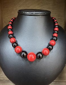 Hovedbilde Perlekjede - Two Tone R&oslash;d/Sort